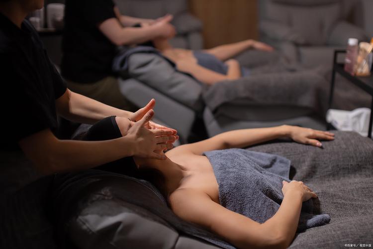 成人欧美在线看的相关介绍