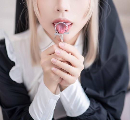 少妇亚洲综合的相关介绍