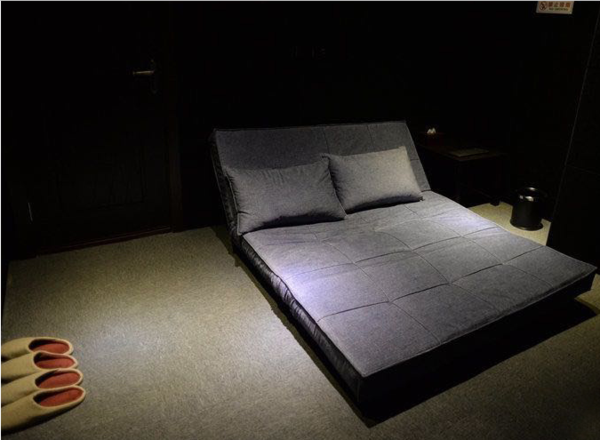 18色区 国产专区的相关介绍