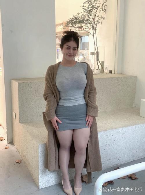 亚洲少妇逼一区二的相关介绍