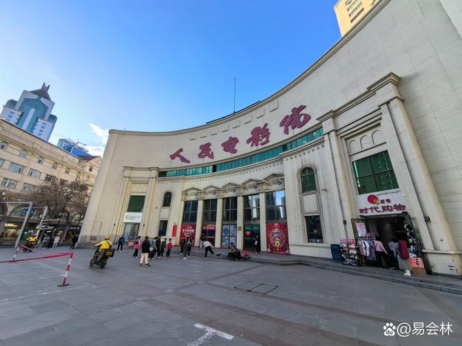 亚洲少妇区的相关介绍